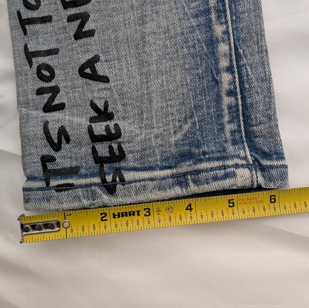 Stylish Graphic Denim Jeans Set - Black and Gray - Picture 9 of 10